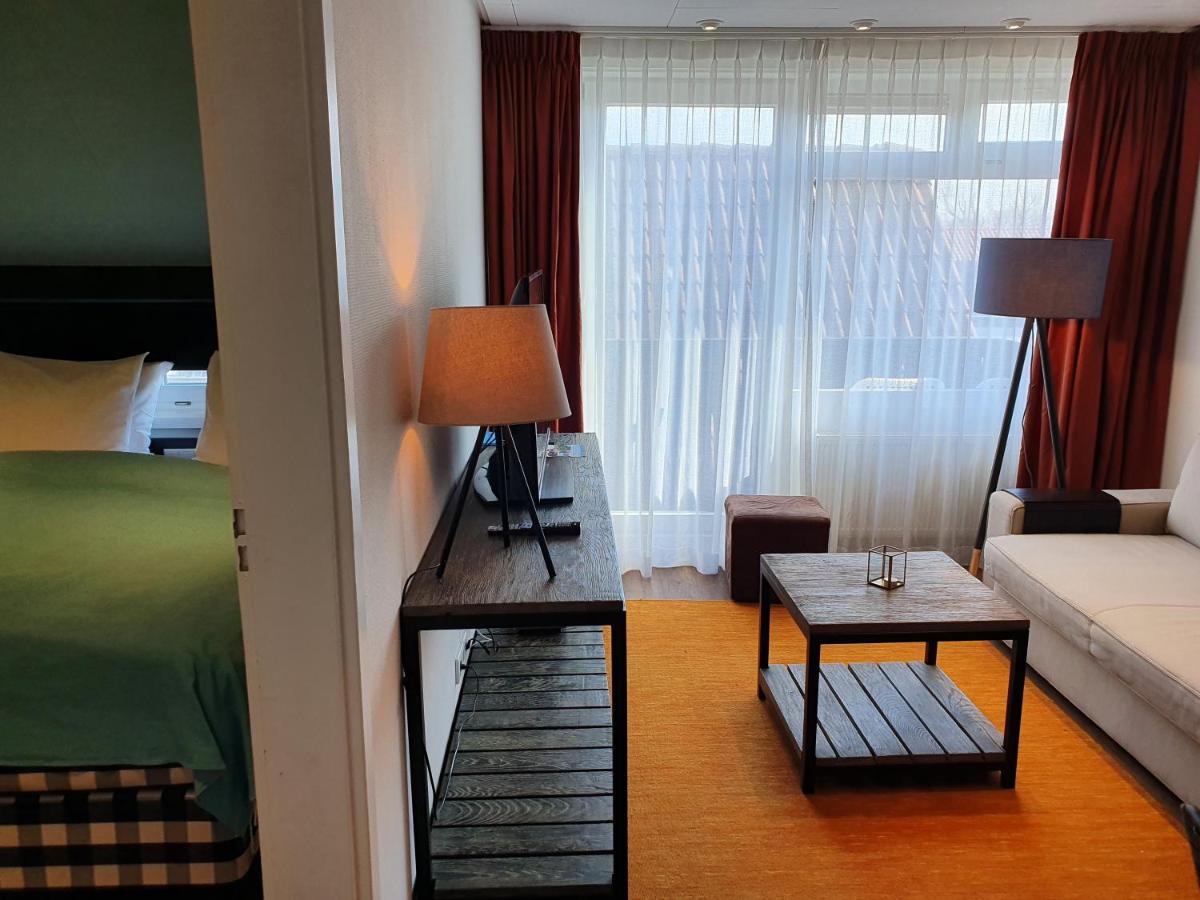 Badhotel Bruin Vlieland Εξωτερικό φωτογραφία
